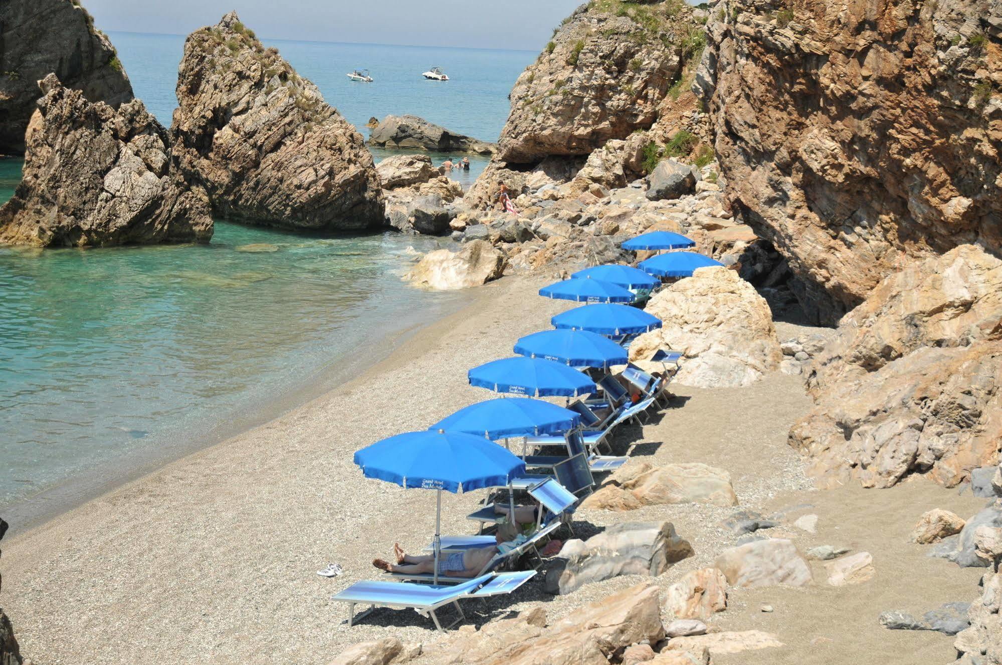 Grand Hotel San Michele Четраро Екстериор снимка